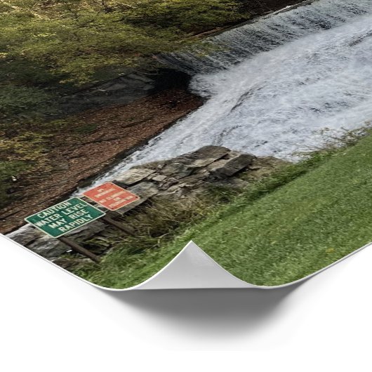 Wasserfall in New York Poster (Ecke)