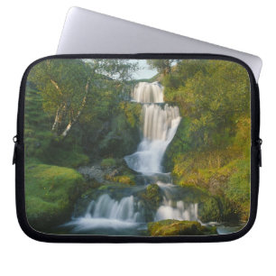 Wasserfall, Insel Skye, Schottland Laptopschutzhülle