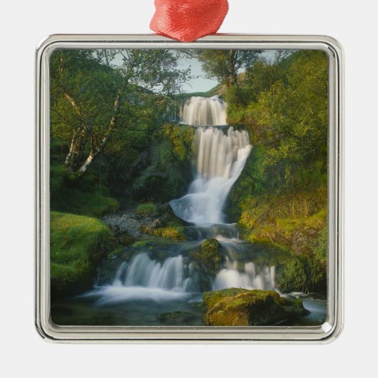 Wasserfall, Insel Skye, Schottland Ornament Aus Metall (Vorne)