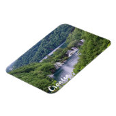 Wasserfall Kaskade mit grünem Wald in Kroatien Magnet (Linke Seite)