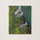 Wasserfall, Nationalpark der Plitvicer Seen und Puzzle (Vertikal)