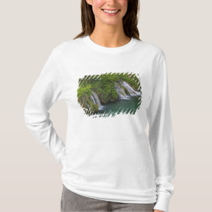 Wasserfall, Nationalpark Plitvicer Seen und T-Shirt