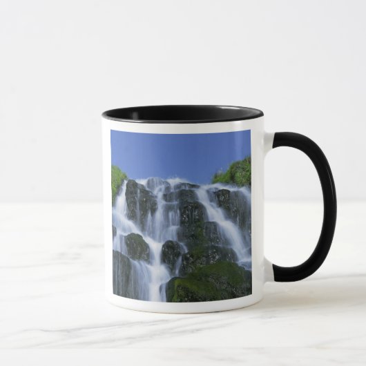 Wasserfall, Portree, Insel Skye, Highlands, Tasse (Rechts)