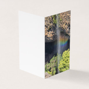 Wasserfall-Regenbogen