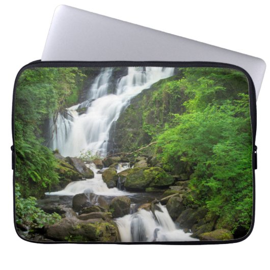 Wasserfall Torc landschaftlich, Irland Laptopschutzhülle (Vorderseite)