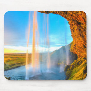 Wasserfall über Felsen Naturfotografie Friedlich Mousepad