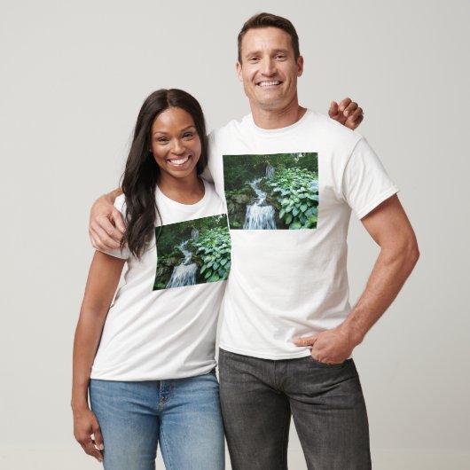 Wasserfall und Hostas T-Shirt (Unisex)