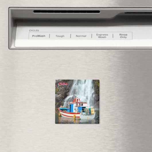 Wasserfall und Schiff, Chile Magnet (In Situ (Geschirrspüler))