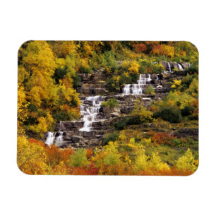 Wasserfall unterhalb des Berges Cannon im Glacier  Magnet