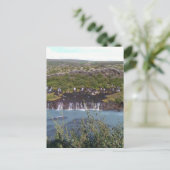 Wasserfall von Hraunfossar in Island Postkarte (Stehend Vorderseite)