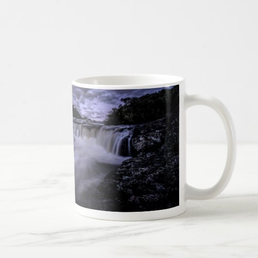 Wasserfall von Venâncios Kaffeetasse (Rechts)