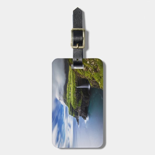 Wasserfälle | Färöer, Dänemark Gepäckanhänger (Vorderseite vertikal)