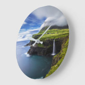 Wasserfälle | Färöer, Dänemark Große Wanduhr (Winkel)