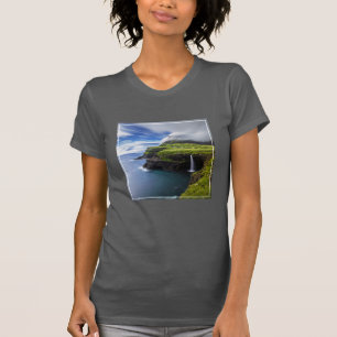 Wasserfälle   Färöer, Dänemark T-Shirt