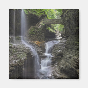Wasserfälle im Frühjahr in Watkins Glen Magnet