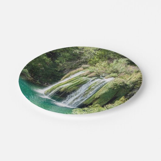 Wasserfälle im Nationalpark Plitvice - Kroatien Pappteller (Schrägansicht)