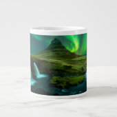 Wasserfälle | Wasserfall Kirkjufellfoss, Island Jumbo-Tasse (Vorderseite)