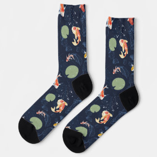 Wasserfarb-Koi-Fischteich nahtloses Muster Socken