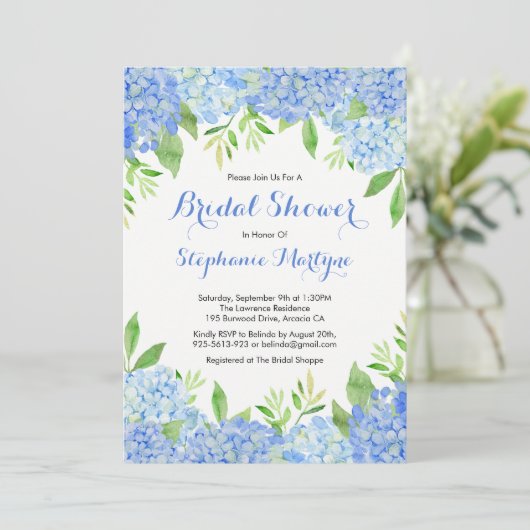 Wasserfarbe Hydrangea Blauer Brautparty Einladung (Stehend Vorderseite)