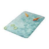 Wasserfarbe Koi Fisch Serenity Badematte (Schrägansicht)