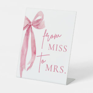 Wasserfarbe Rosa Bow Von Miss bis Mrs. Sockelschild