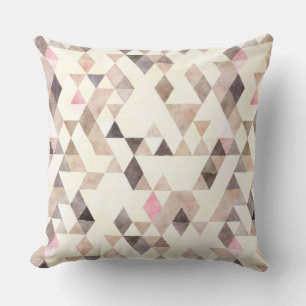 Wasserfarbe Tan Mocha Cream Pink Dreiecke Muster Kissen