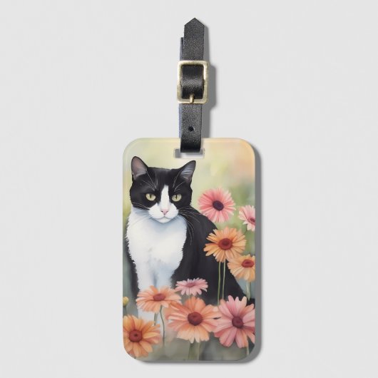 Wasserfarbe Tuxedo Katze mit Gerbera Daisy Blume Gepäckanhänger (Vorderseite Vertikal)