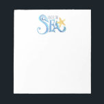 Wasserfarbe unter dem Meeresgrund Notizblock<br><div class="desc">Dieses elegante und küstennahe Schreibgerät mit den Worten "Under The Sea" und einem Seestern in farbenfrohen Aquarelltönen in Blau und Orange. Ideal für Geschenke oder Zuhause-Noten im Sommer. Weitere Designs wie diese besuchen www.zazzle.com/dotellabelle Einzigartige Aquarellkunst und Design von Victoria Grigaliunas.</div>
