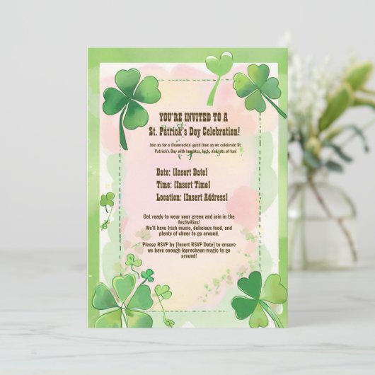 Wasserfarbe Vier Leaf Kleeblatt St. Patrick's Einladung (Stehend Vorderseite)