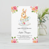 Wasserfarben Bunny on Teacups Kinderdusche Brunch Einladung (Stehend Vorderseite)