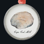 Wasserfarben Clam Seashell Beach Ornament<br><div class="desc">Dieses bescheidene Design der Muschel wurde mit Aquarell und Tinte erstellt. Die weiche Blues der Marine und die blassgelben Gelbtöne der Muschel verleihen dem Design eine dreidimensionale Qualität. Die Konturen der Farben kontrastieren gut mit der hellen Muschel und den Hintergrundfarben. Die gedämpften Farben des Designs erinnern an die friedlichen und...</div>