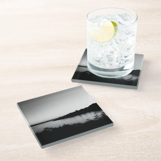 Wasserfarben Kanada Schwarz-Weiß-Fotografie Glasuntersetzer (Schrägansicht)