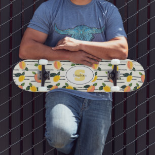 Wasserfarben-Mango-Muster mit grünen Blätter (2) Skateboard