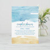 Wasserfarben-Sand und Meerespaare-Dusche Einladung (Stehend Vorderseite)