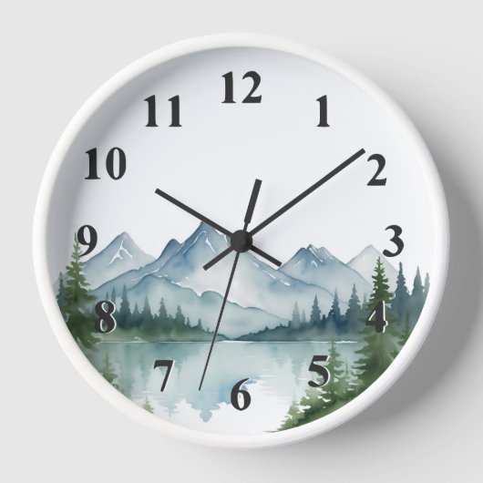 Wasserfarbene Berge und grüne Pinienbäume Natur Uhr (Vorderseite)
