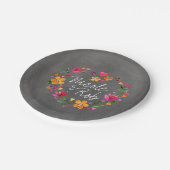 Wasserfarbene Blume Herzkranz | Kalkboard grau Pappteller (Schrägansicht)