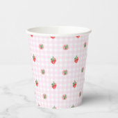Wasserfarbene Erdbeeren auf einem rosa Gingham Pappbecher (Links)