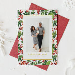 Wasserfarbene Grünanlagen und Foto Winterberry Folien Feiertagskarte<br><div class="desc">Gute Ferien! Mit unserer individuell gestaltbaren Foto-Urlaubskarte mit goldfarbenen Akzenten, roten Winterbeeren und üppiger Vegetation lassen Sie sich von ganzjährig gemütlichen Wünschen verwöhnen. Personalisieren Sie mit Ihrem Lieblings-Foto und eine individuelle Nachricht, um einen einzigartigen Urlaub Gruß zu schaffen, der die Saison für Familie und Freunde sicher aufheizen wird. Diese Aquarell-Urlaubskarte...</div>