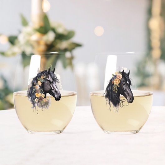 Wasserfarbene Pferdeköpfe mit Blumenkränzen Weinglas Ohne Stiel (Insitu (Hochzeit))