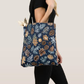 Wasserfarbene Pine Cones Winter Pattern Tasche (Von Nahem)