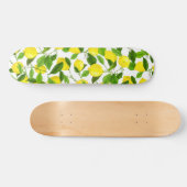 Wasserfarbenemon Skateboard (Horizontal)