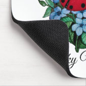 Wasserfarbener Niedlicher Ladybird mit blauen Blum Mousepad (Ecke)