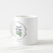 Wasserfarbener Raccoon mit Scarveci Winter Kranz Kaffeetasse (Vorderseite Links)