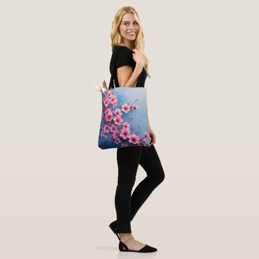 Wasserfarbener Sakura Blossom Tasche (Am Model)