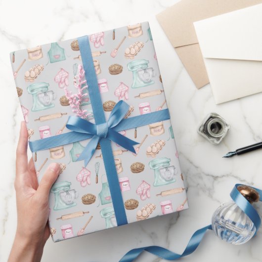 Wasserfarbenes Backen auf leicht grau Geschenkpapier (Schenken)