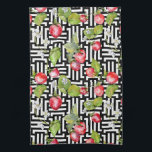 Wasserfarbenes, florales Erdbeermuster Geschirrtuch<br><div class="desc">Dieses farbenfrohe Design zeichnet sich durch die sommerliche Erdbeerblüte in Aquarellfarbe aus, die in einem geometrischen Schwarz-Weiß-Muster dargestellt ist. Perfekt als Geschenk oder in Ihrer Küche. #strawberry #watercolor #pattern #geometric #geometric #geometric #schwarandwhite #b&w #floral #botanical #Blume #kitchen #modern #fun #colorful #color #towels #teatowels #kitchentowels #Zuhause #gifts #trendy #stylish #style #elegante...</div>