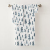 Wasserfarbenes Winterpine-Baumuster Badhandtuch Set (Insitu)