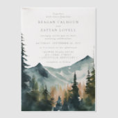 Wasserfarbengebirge und Pinien Rustikale Hochzeit Pergament Einladungen (Vorderseite)