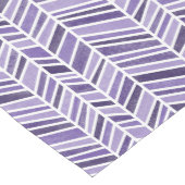Wasserfarbenherringbone-Muster, Tonal Lila Mittelgroßer Tischläufer (Ecke)