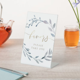 Wasserfarbenkranz begünstigt das Podest-Zeichen Sockelschild